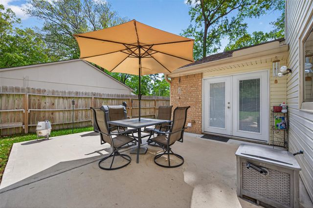 3119 Silver Falls Drive, Kingwood, TX 77339