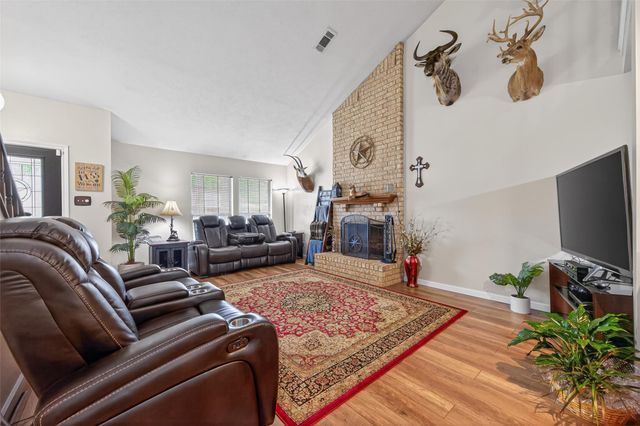 3119 Silver Falls Drive, Kingwood, TX 77339