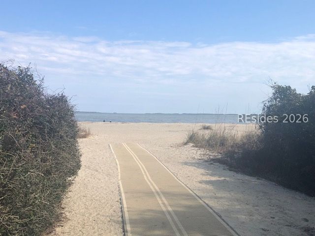 27 Mangrove St, Hilton Head Island, SC 29926