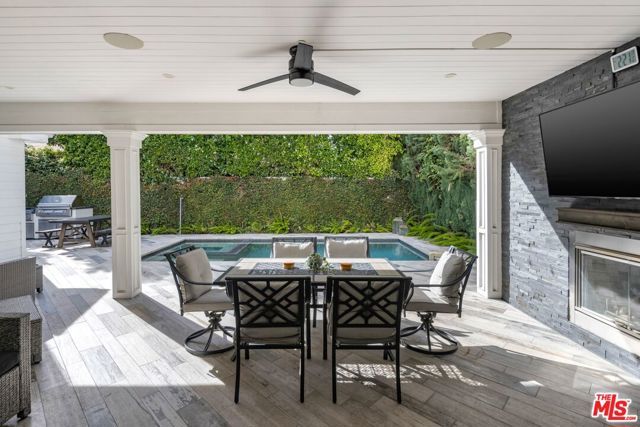 5523 Longridge Avenue, Sherman Oaks, CA 91401