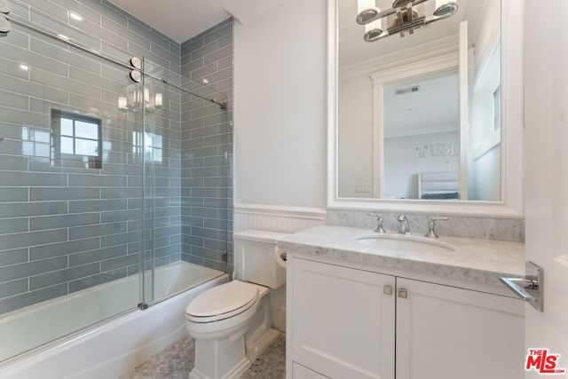 5523 Longridge Avenue, Sherman Oaks, CA 91401
