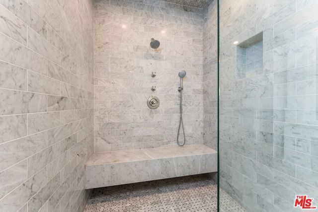 5523 Longridge Avenue, Sherman Oaks, CA 91401