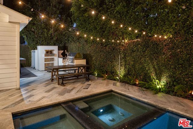 5523 Longridge Avenue, Sherman Oaks, CA 91401