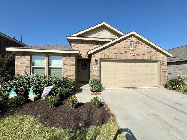 9914 Cliffside Ridge Drive, Baytown, TX 77521