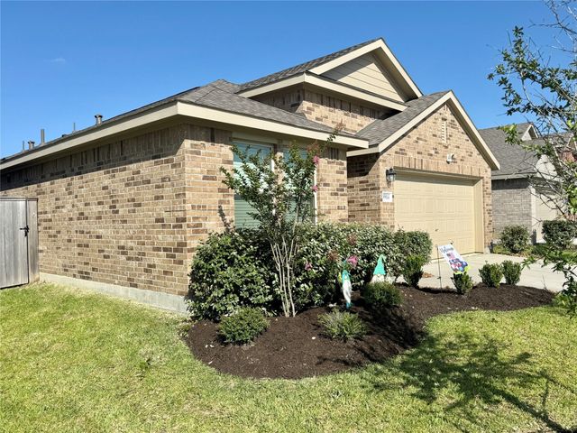 9914 Cliffside Ridge Drive, Baytown, TX 77521