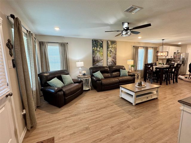 9914 Cliffside Ridge Drive, Baytown, TX 77521
