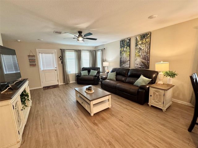 9914 Cliffside Ridge Drive, Baytown, TX 77521