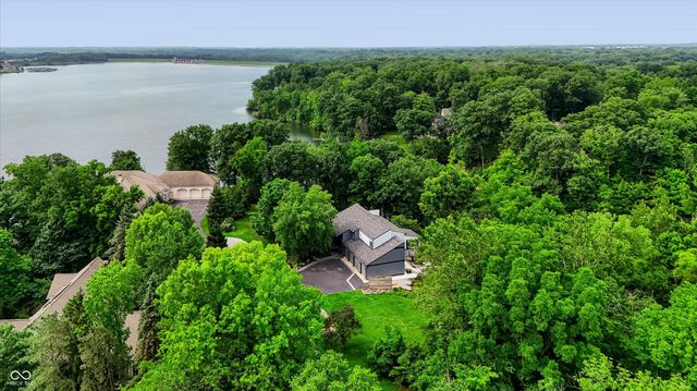 8315 Eagle Crest Lane, Indianapolis, IN 46234
