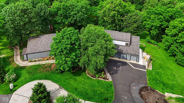 8315 Eagle Crest Lane, Indianapolis, IN 46234