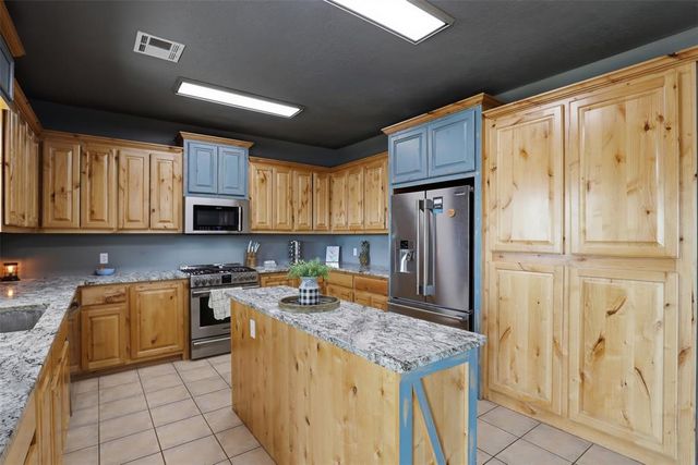 1763 County Road 1260, Tuttle, OK 73089