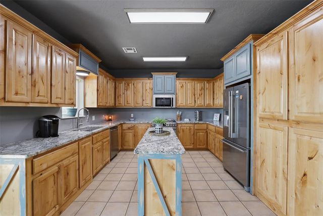 1763 County Road 1260, Tuttle, OK 73089