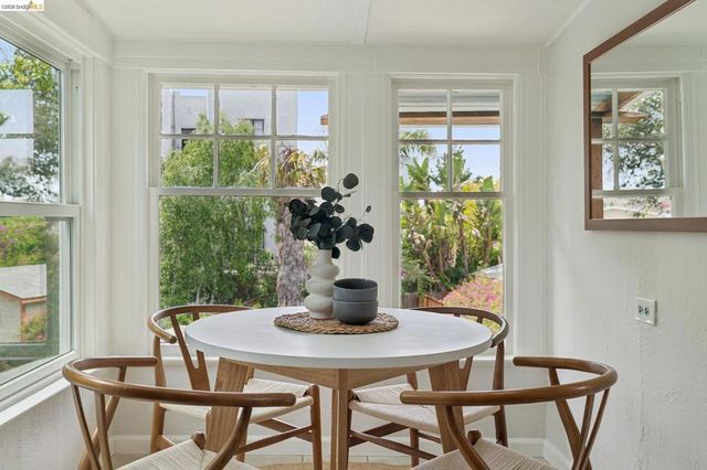 3781 Manila Ave, Oakland, CA 94609