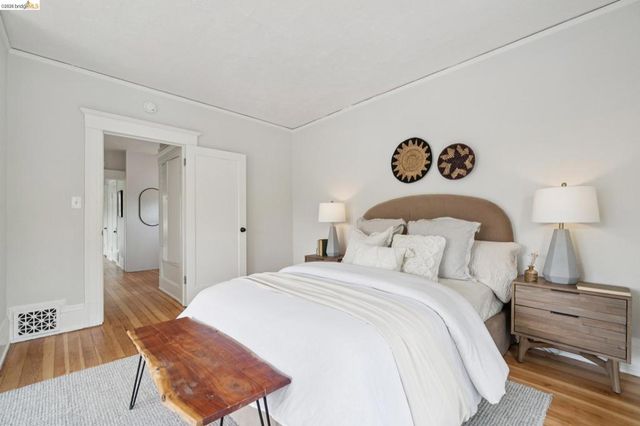 3781 Manila Ave, Oakland, CA 94609