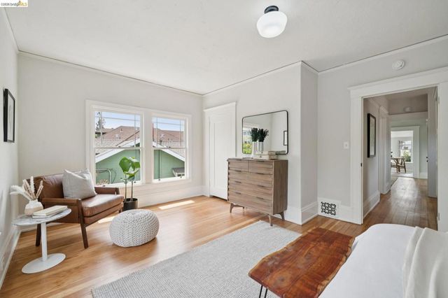 3781 Manila Ave, Oakland, CA 94609