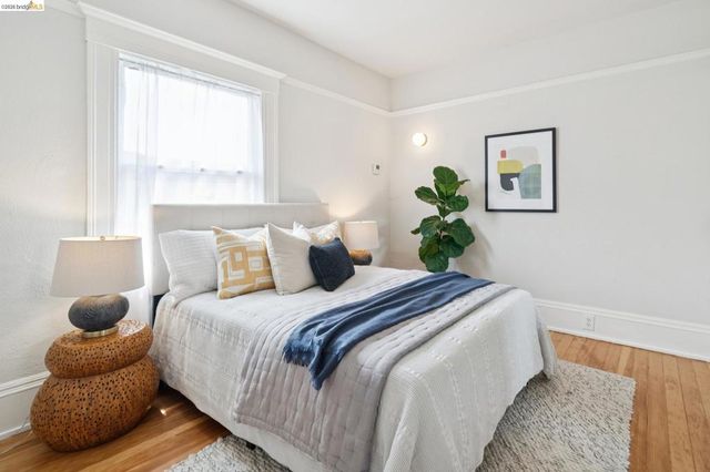 3781 Manila Ave, Oakland, CA 94609