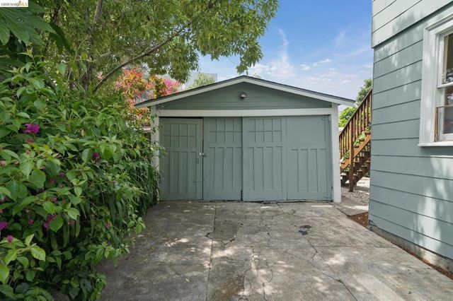 3781 Manila Ave, Oakland, CA 94609