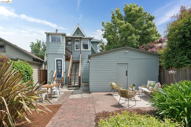 3781 Manila Ave, Oakland, CA 94609