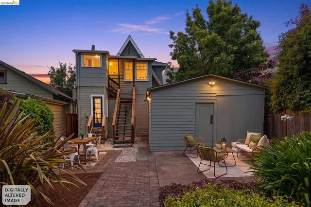 3781 Manila Ave, Oakland, CA 94609