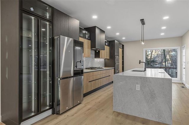 11935 Wildwood Springs Drive, Roswell, GA 30075