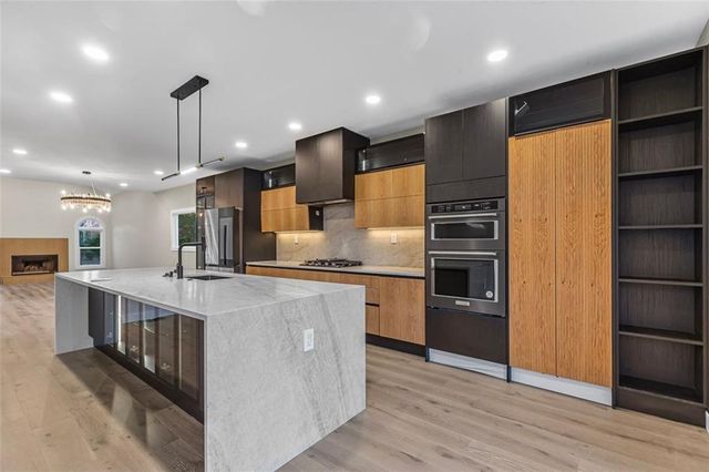 11935 Wildwood Springs Drive, Roswell, GA 30075