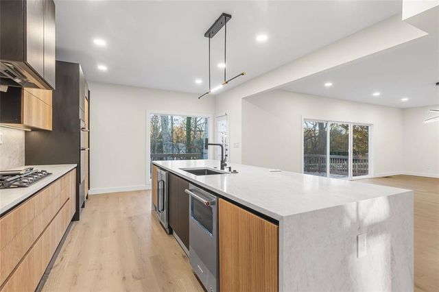 11935 Wildwood Springs Drive, Roswell, GA 30075