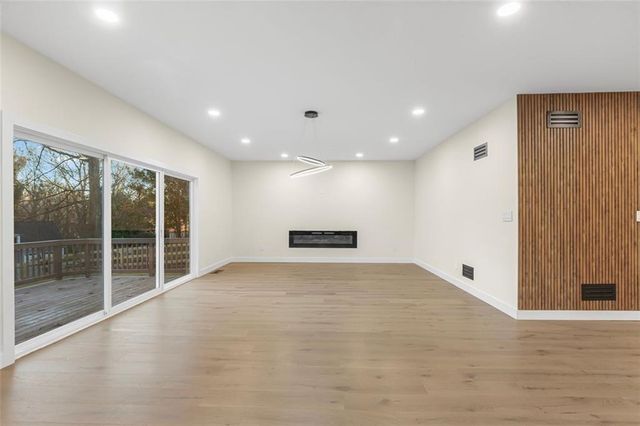 11935 Wildwood Springs Drive, Roswell, GA 30075