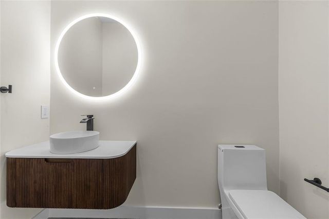 11935 Wildwood Springs Drive, Roswell, GA 30075