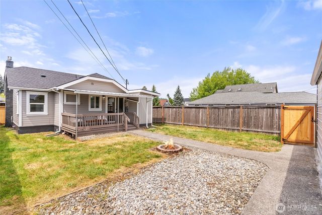 139 N Lenore Avenue, Arlington, WA 98223