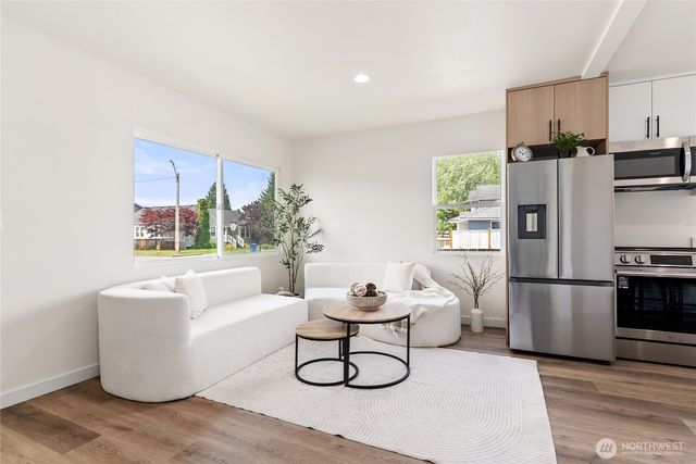 139 N Lenore Avenue, Arlington, WA 98223