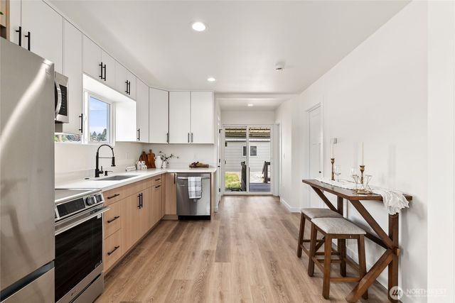 139 N Lenore Avenue, Arlington, WA 98223