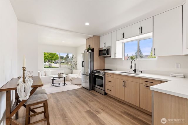 139 N Lenore Avenue, Arlington, WA 98223