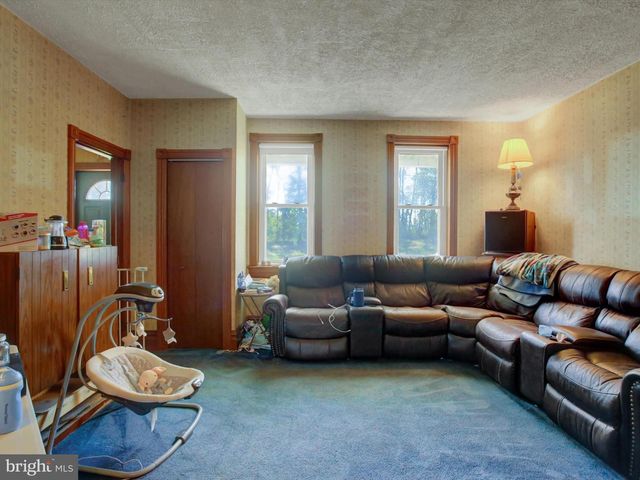 2582 GUILFORD STATION ROAD, Chambersburg, PA 17202