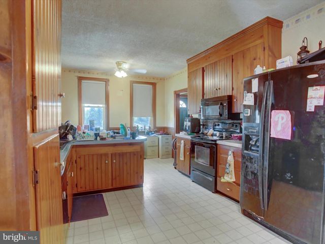 2582 GUILFORD STATION ROAD, Chambersburg, PA 17202