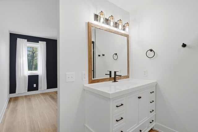 7000 S RANGELINE RD, Columbia, MO 65201