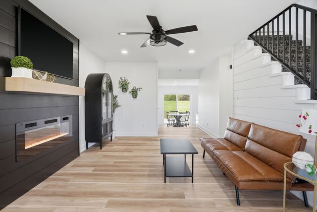 7000 S RANGELINE RD, Columbia, MO 65201