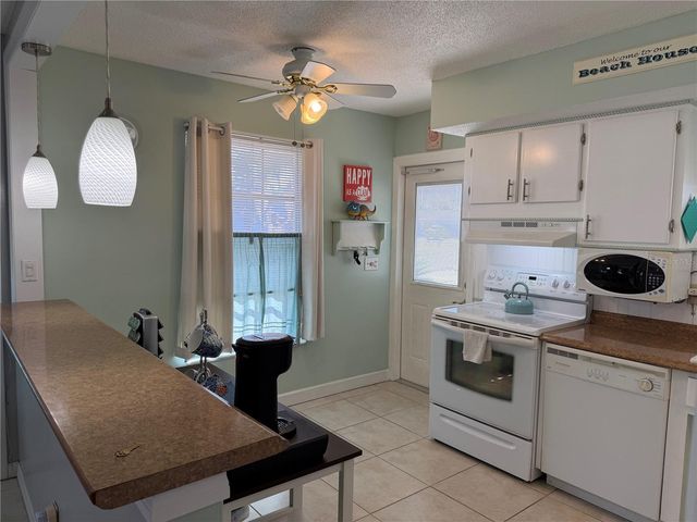 330 LASAYETTE DRIVE NE, Port Charlotte, FL 33952