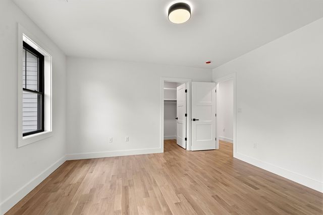 4 Fitzpatrick Ln, Billerica, MA 01862