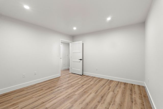 4 Fitzpatrick Ln, Billerica, MA 01862