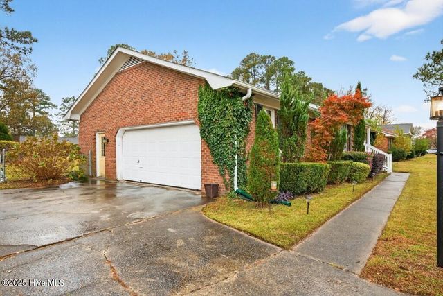 4913 Cypress Shores Drive, New Bern, NC 28562