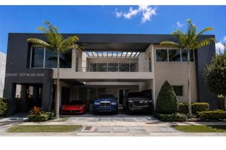 10286 NW 75th Ter, Doral, FL 33178