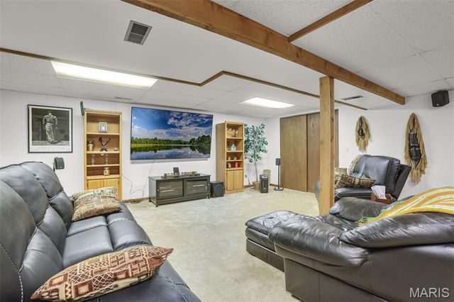 125 Northlane Drive, Glen Carbon, IL 62034