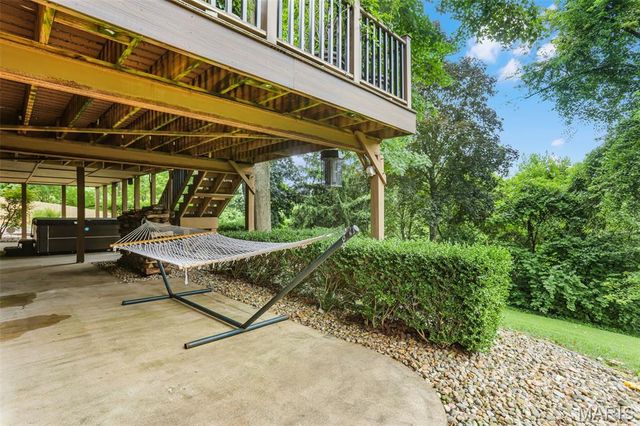 125 Northlane Drive, Glen Carbon, IL 62034