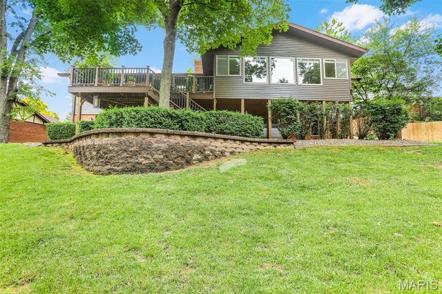 125 Northlane Drive, Glen Carbon, IL 62034