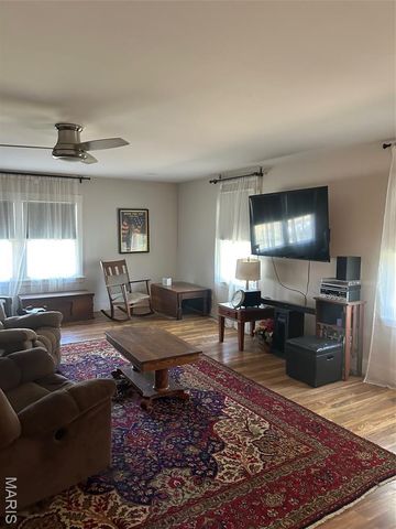 1477 Old Iron Road, Hermann, MO 65041