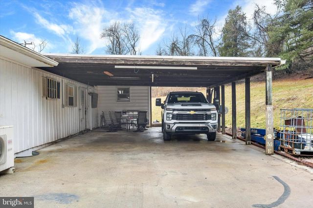 659 MOORES MOUNTAIN RD, Mechanicsburg, PA 17055