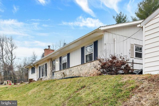 659 MOORES MOUNTAIN RD, Mechanicsburg, PA 17055
