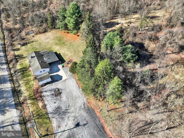 659 MOORES MOUNTAIN RD, Mechanicsburg, PA 17055