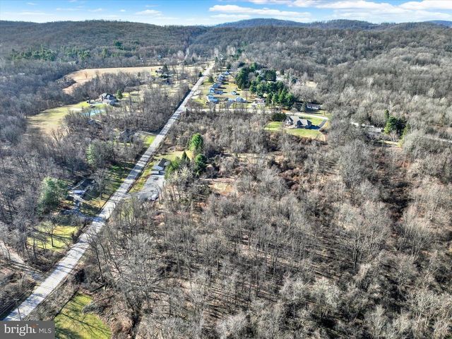 659 MOORES MOUNTAIN RD, Mechanicsburg, PA 17055