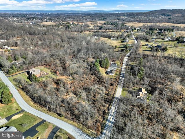 659 MOORES MOUNTAIN RD, Mechanicsburg, PA 17055