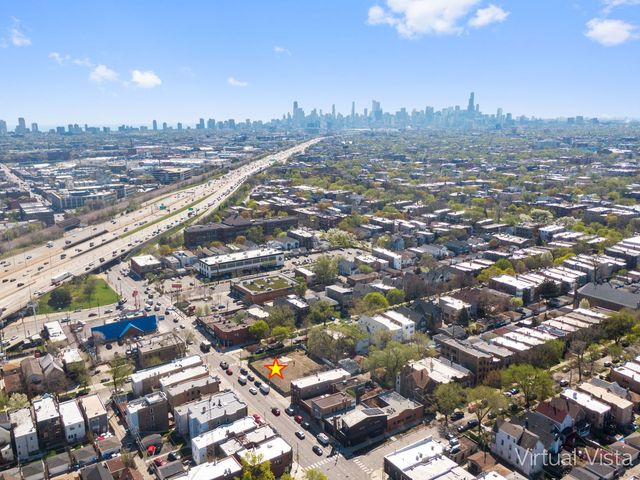 2758 N Mozart Street, Chicago, IL 60647